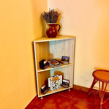 P&P Jicin Apartments - Soukrome 2-3 Luzkove Pokoje S Vlastni Kuchyni A Koupelnou Exteriör bild