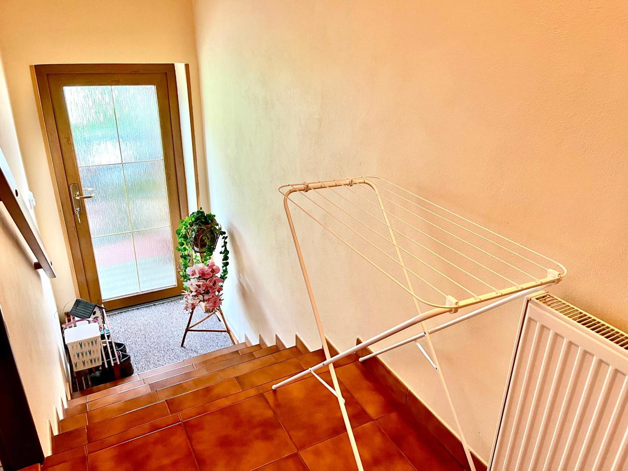 P&P Jicin Apartments - Soukrome 2-3 Luzkove Pokoje S Vlastni Kuchyni A Koupelnou Exteriör bild